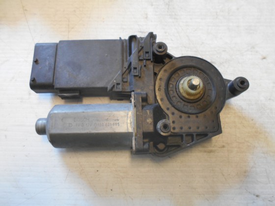 Motor Elevador Vidro Frt Esq VW Passat 1998 MEV163